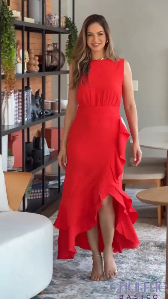 Vestido Mary – Elegância e movimento em um só modelo!